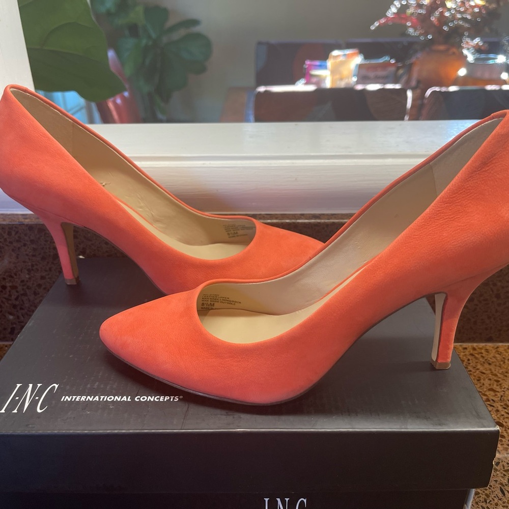 INC International Concepts Women's Vibrant Orange Pumps